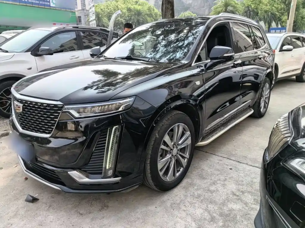 Cadillac XT6