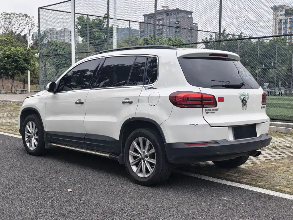 Volkswagen Tiguan 2015 1.8TSI AT Comfort