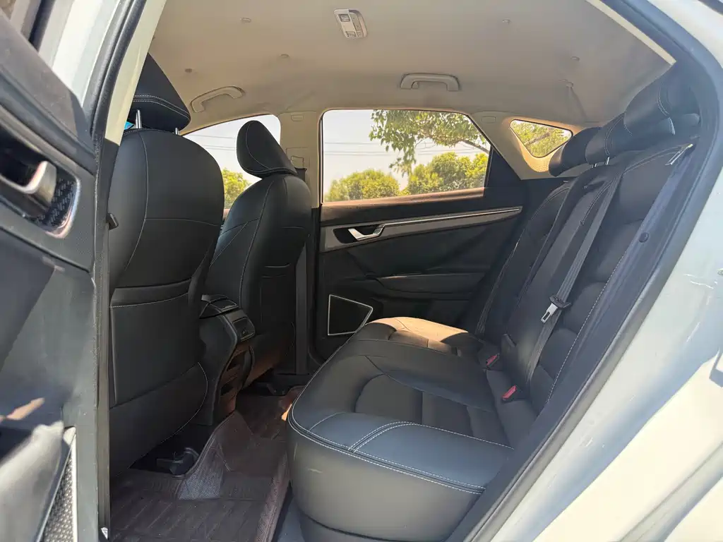 Geely Emgrand GS Elegant Edition 1.8L Manual Fashion Leader Type, фото 9