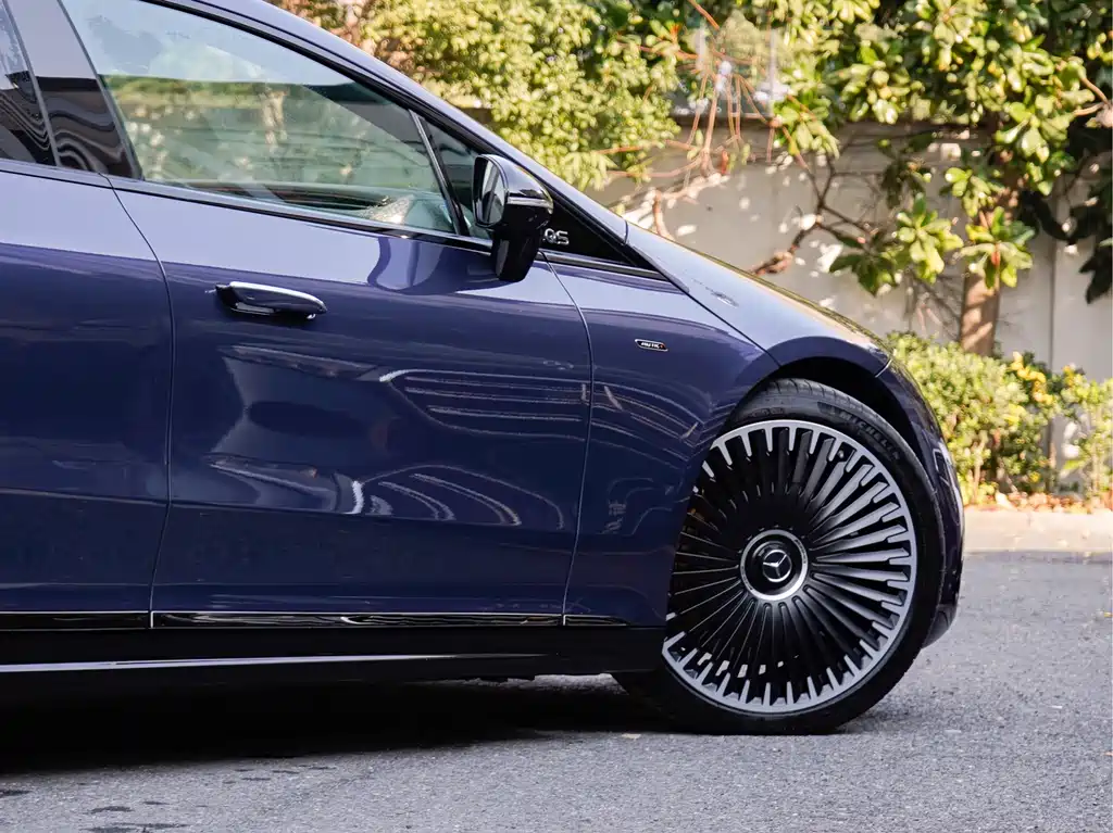 MERCEDES-BENZ EQS AMG