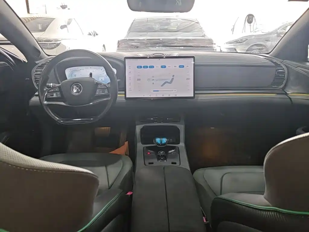 BYD Han — миниатюра 10