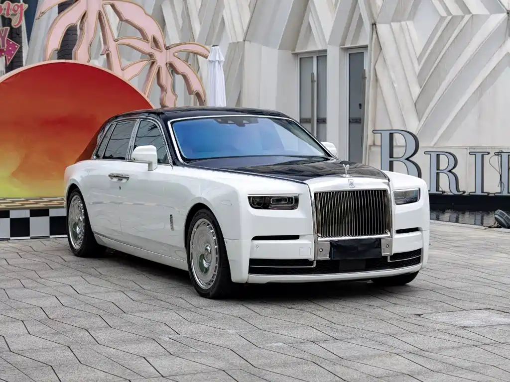 Rolls-Royce Phantom — миниатюра 3