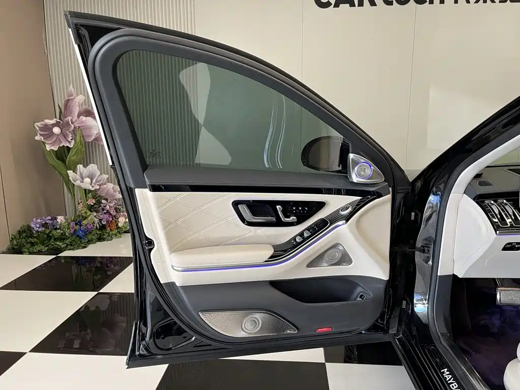 Mercedes-Benz S-Class — миниатюра 16