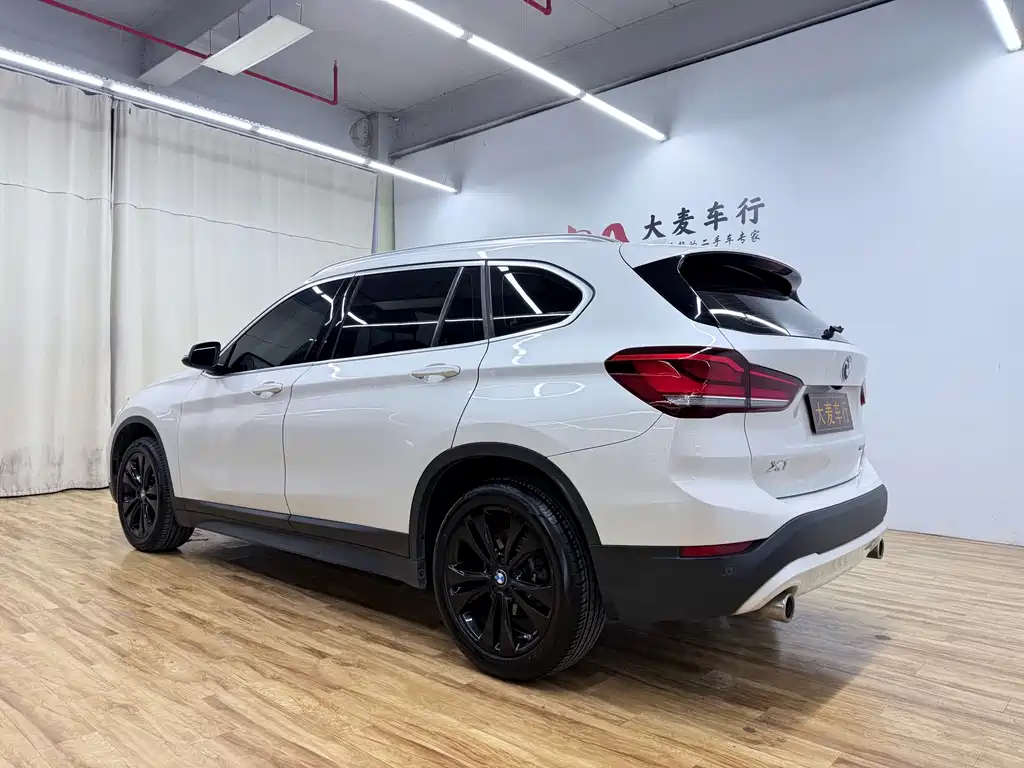 BMW X1 — миниатюра 5