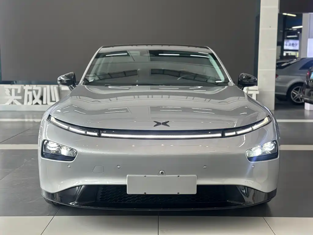 XPeng P7 — миниатюра 2