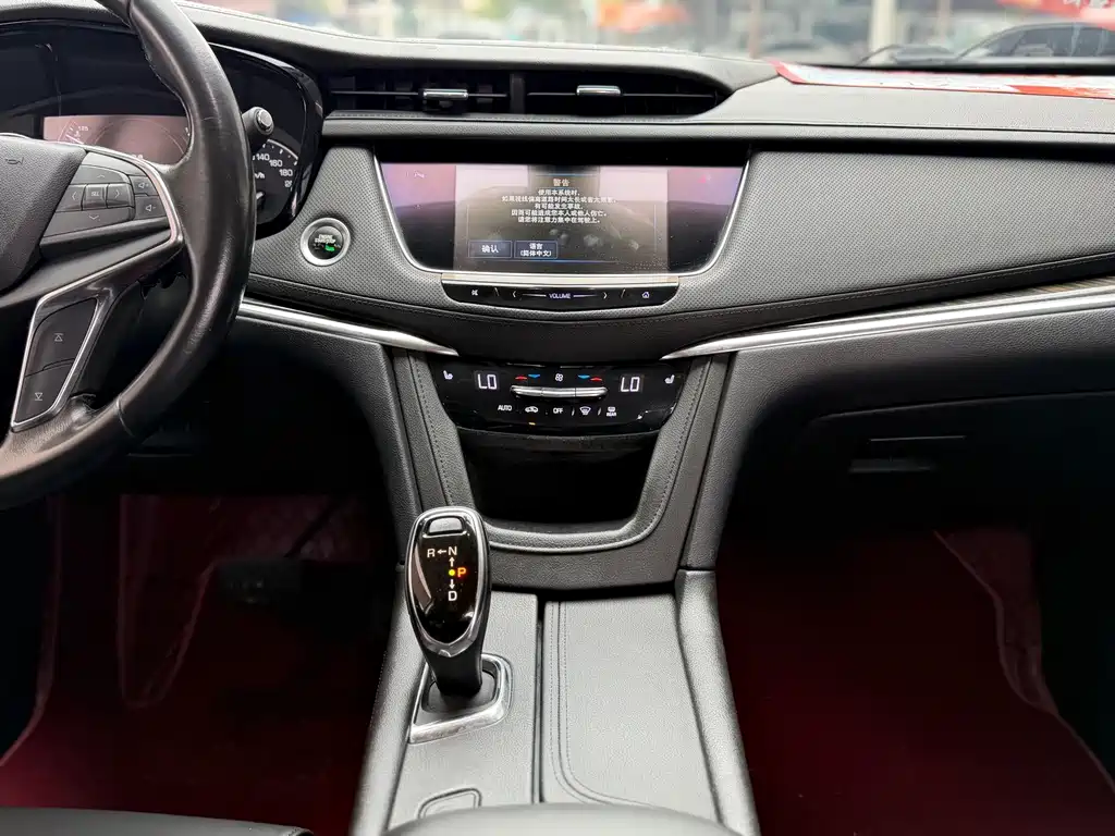Cadillac XT5 — миниатюра 9