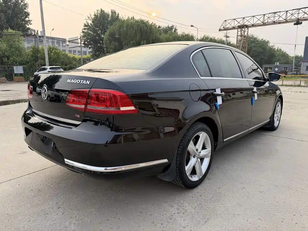 Volkswagen Magotan 2015 2.0TSI Luxury