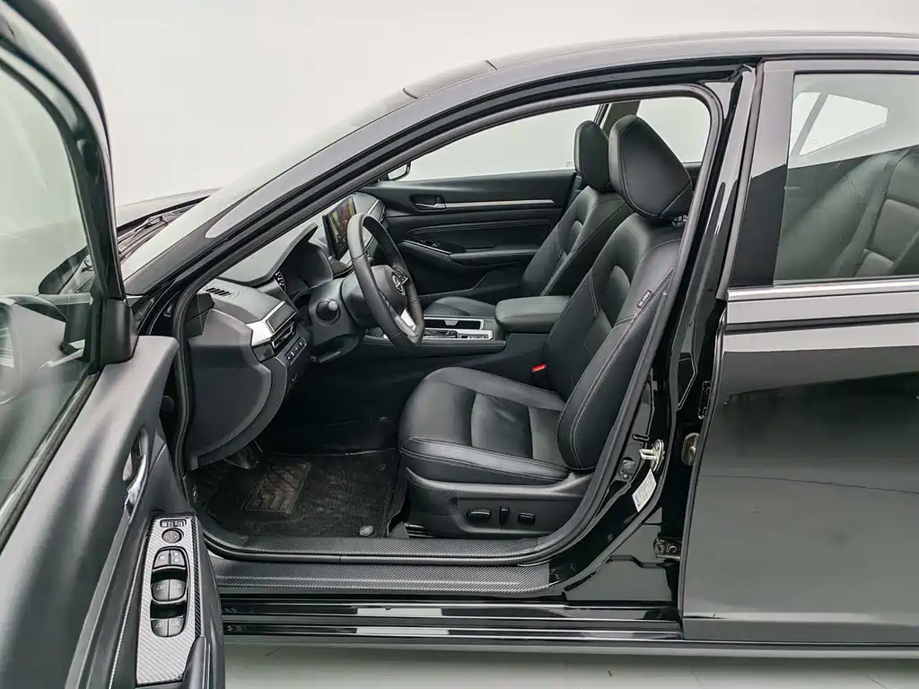 Nissan Teana — миниатюра 4