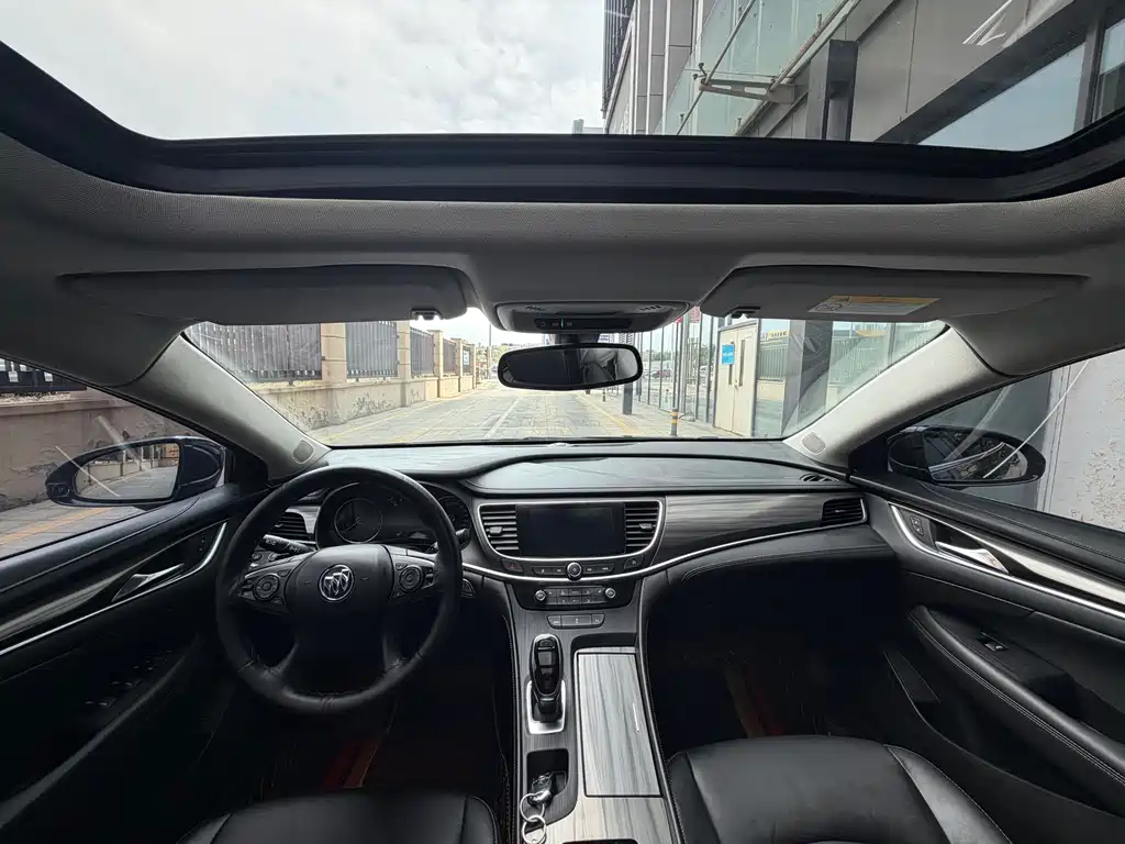 Buick LaCrosse — миниатюра 9