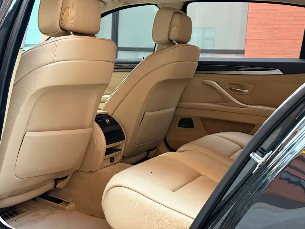 BMW 5 Series 5 2011 523Li Lead