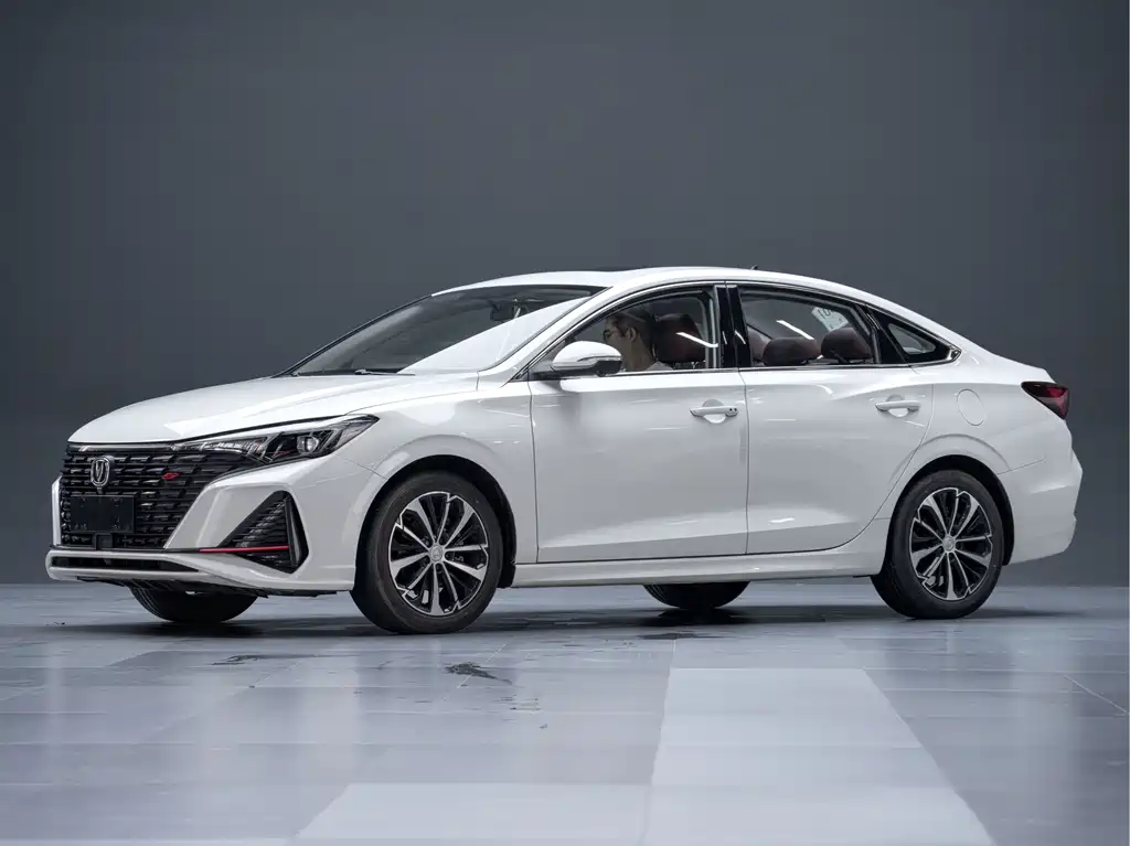 2023 Changan Eado - zdjęcie 1 z 20