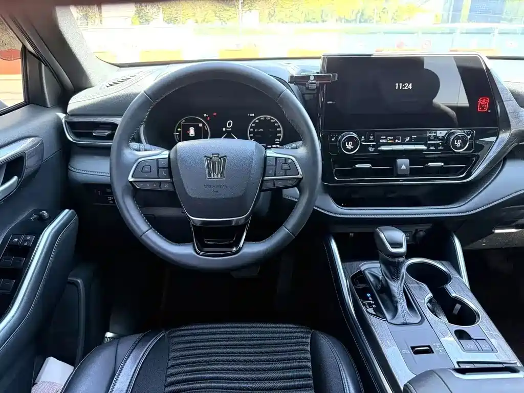 Toyota Crown Kluger — миниатюра 8