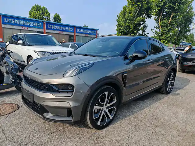 2020 Lynk & Co 05