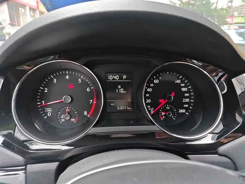 Volkswagen Sagitar 2015 230TSI AT Comfort