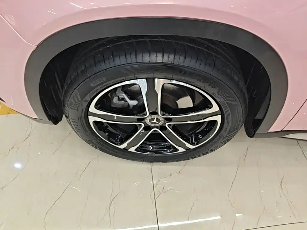 Mercedes-Benz GLA — миниатюра 23