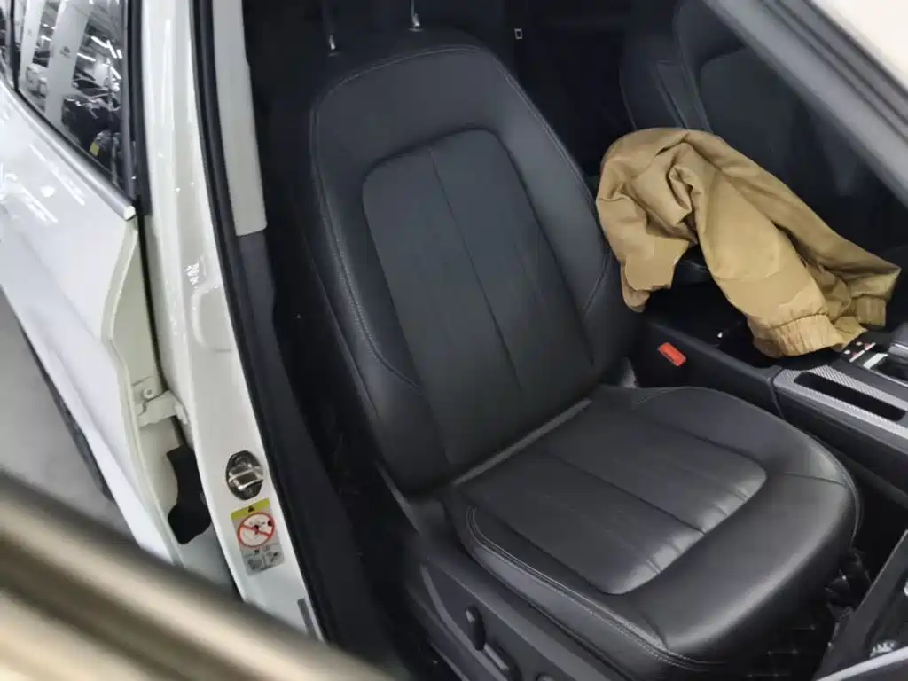 Audi Q5L — миниатюра 25