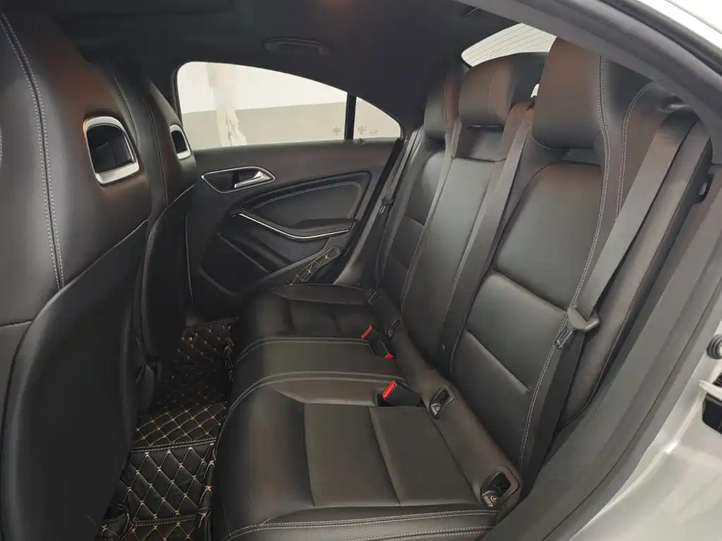 Mercedes-Benz CLA (Import) — миниатюра 9
