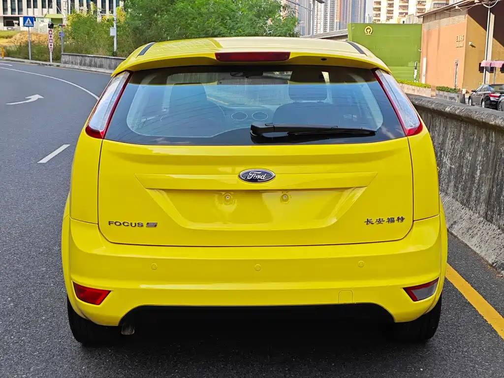 Ford Focus — миниатюра 6