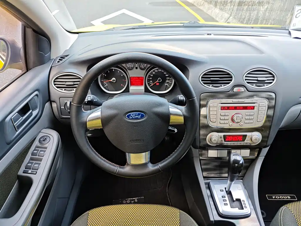 Ford Focus — миниатюра 16
