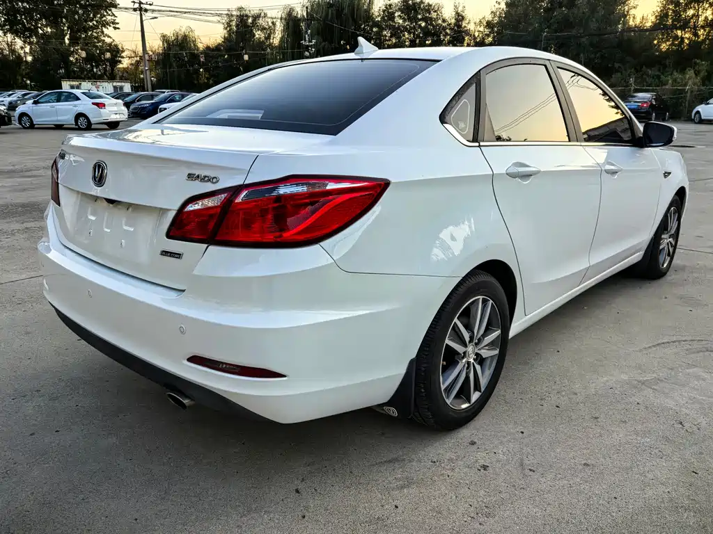 Changan Eado — миниатюра 7
