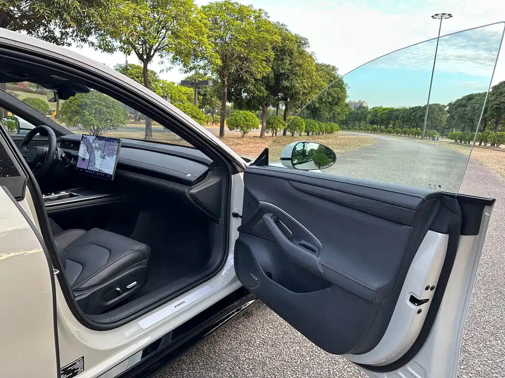 XIAOMI CAR XIAOMI SU7