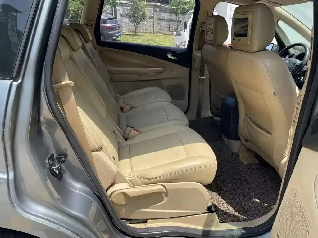 Ford Max — миниатюра 9