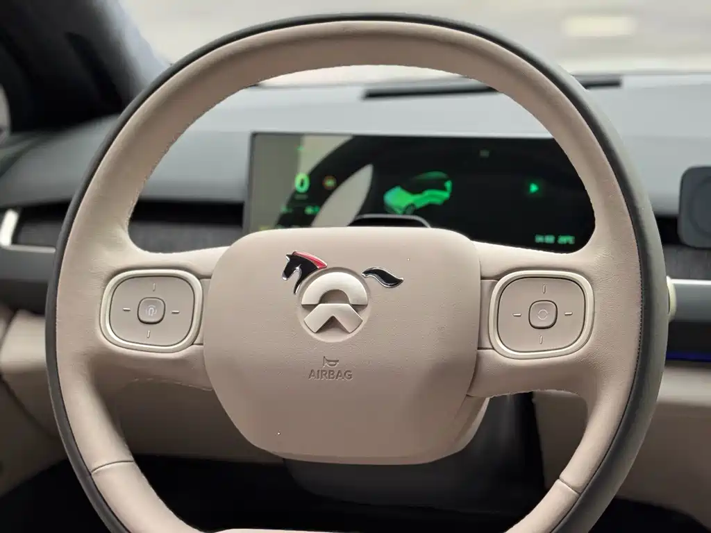 NIO ES8 2024 100kWh
