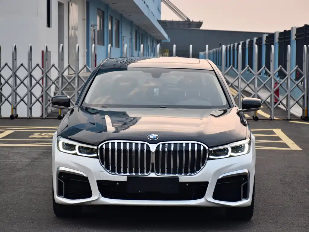 BMW 7 Series 7 2016 730Li Lead