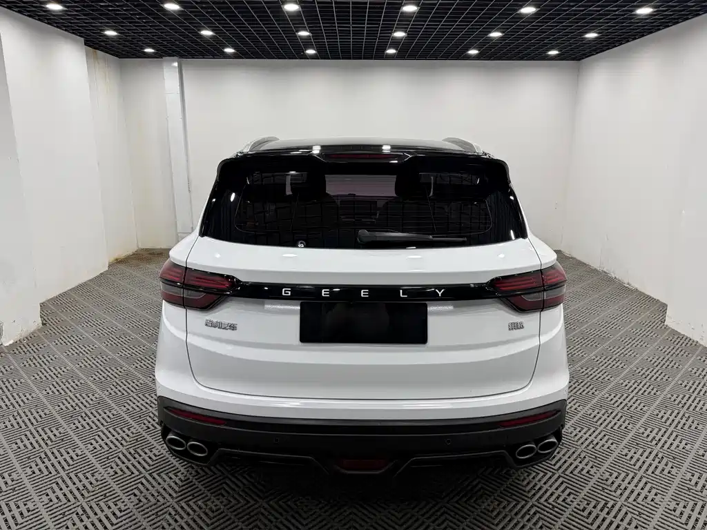 Geely Binyue — миниатюра 8