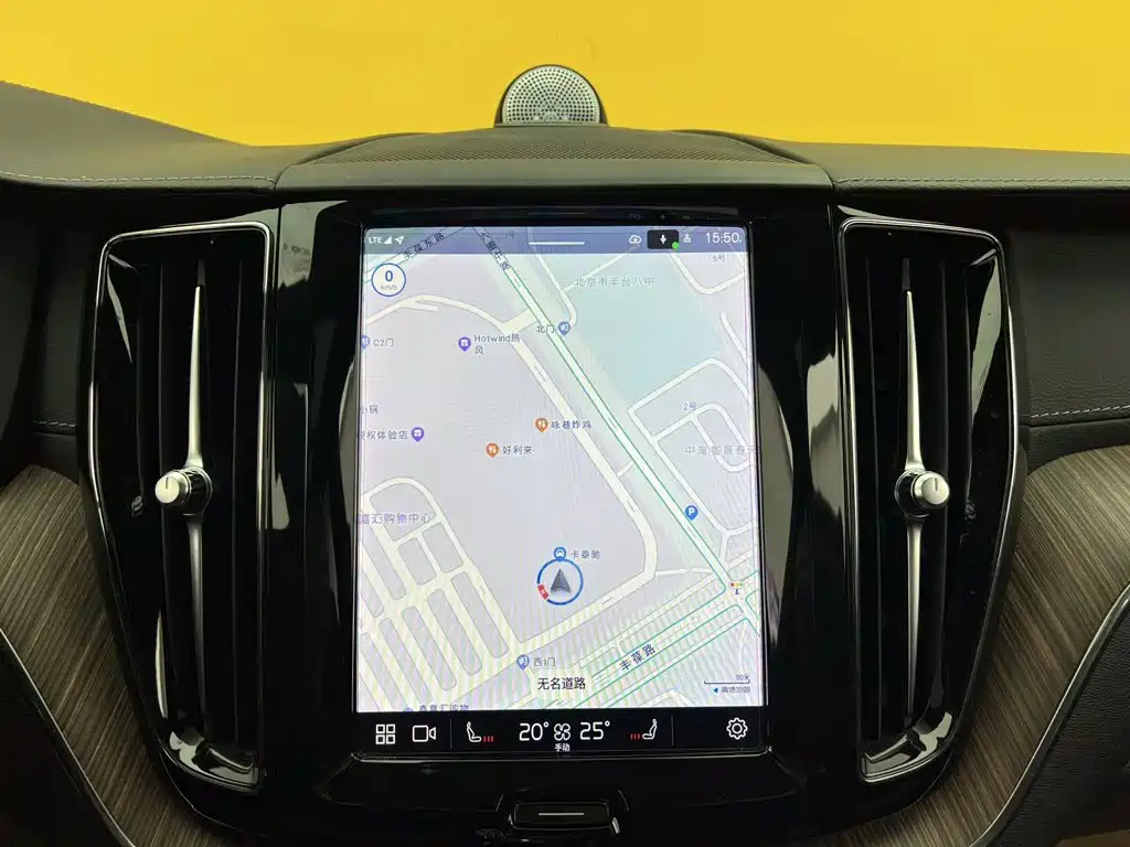 Volvo XC60 — миниатюра 25