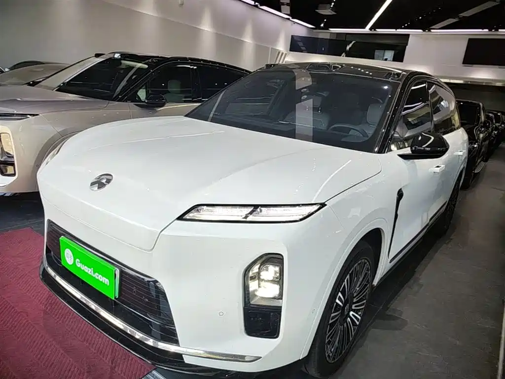 NIO ES8 2026 мест Executive Luxury