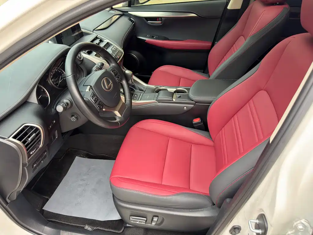 Lexus NX 2020 200 VI