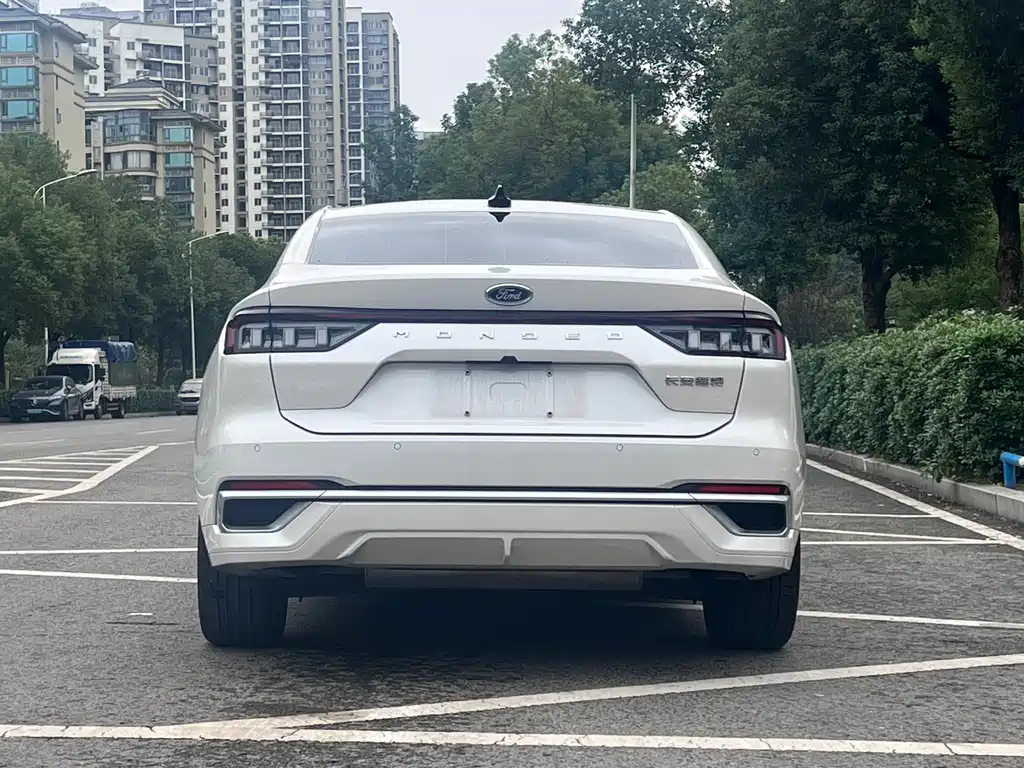 Ford Mondeo — миниатюра 5