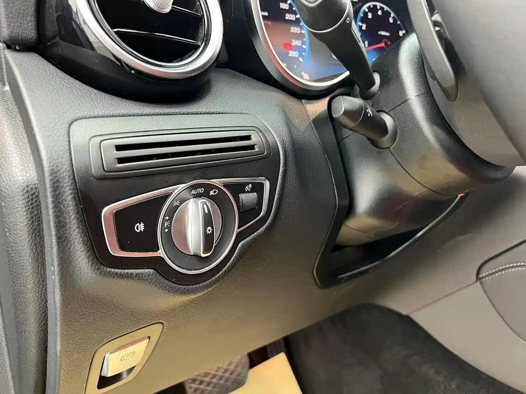 Mercedes-Benz GLC Coupe — миниатюра 28
