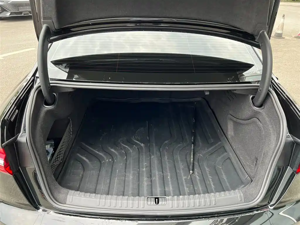 Audi A6L 2024 45 TFSI