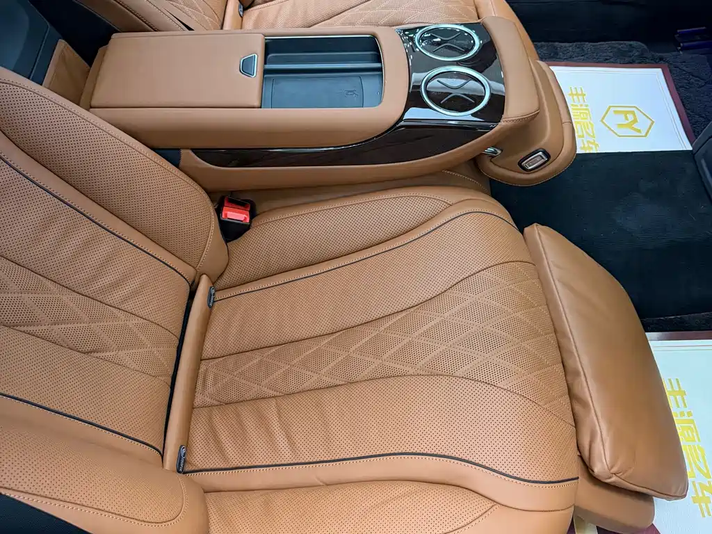 Mercedes-Benz S-Class — миниатюра 11