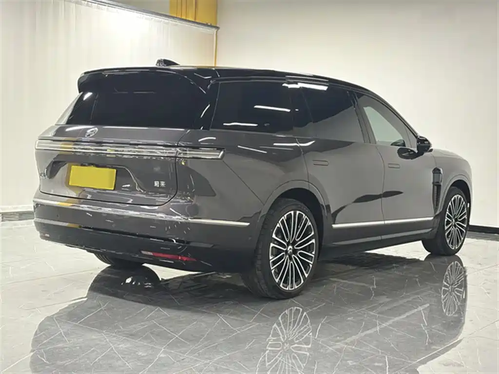NIO ES8 2026 мест Executive