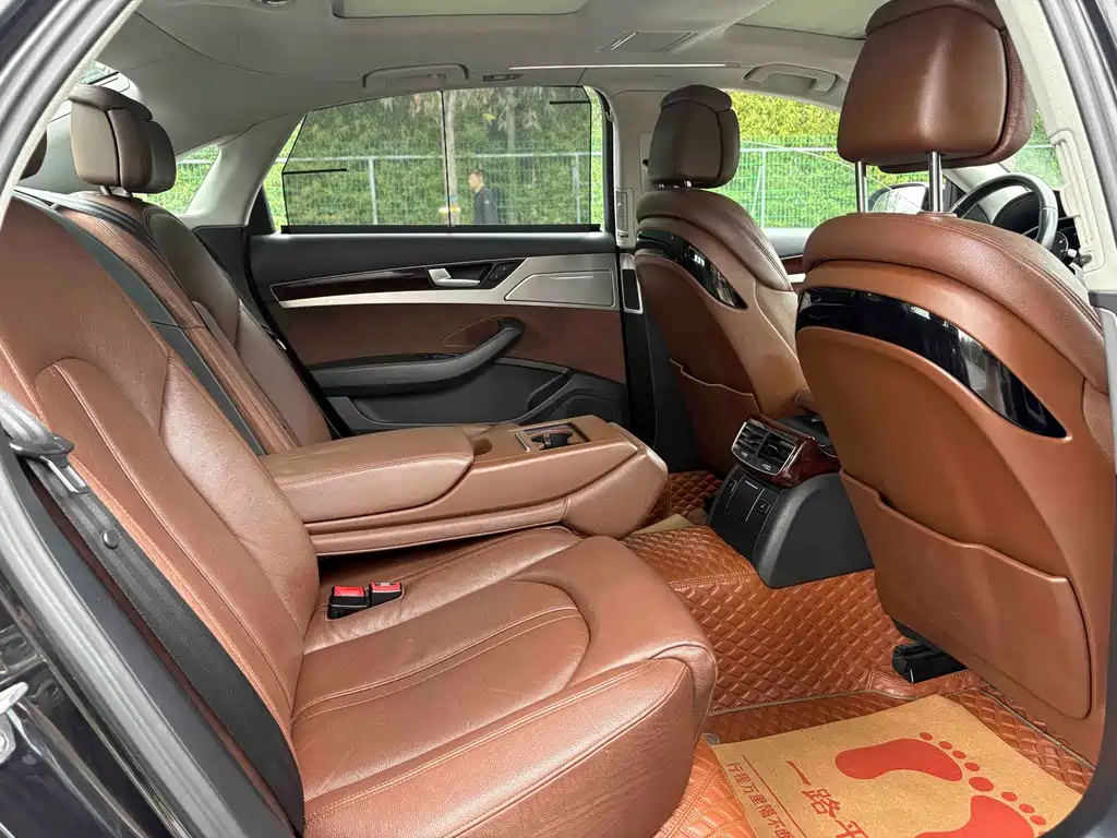 Audi A8 — миниатюра 14