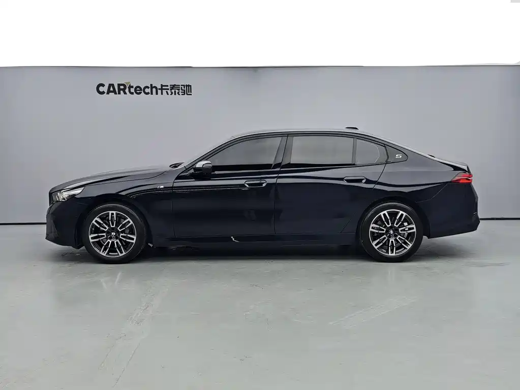 BMW 5 Series 5 2025 530Li Lead M Sport
