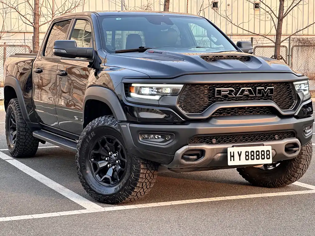 Ram Trucks 2023 6.2T AT
