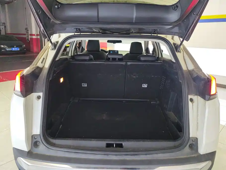 Peugeot 4008 — миниатюра 4
