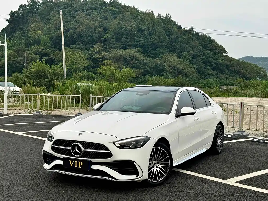 Mercedes-Benz C-Class 2022