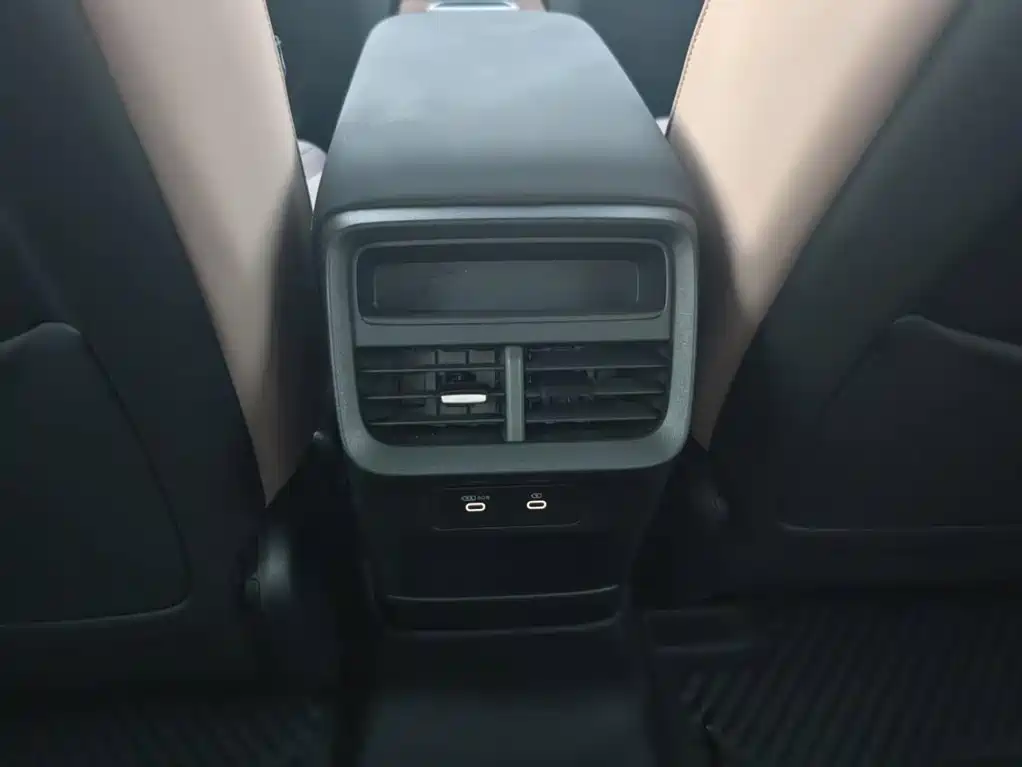 Volvo XC70 PHEV 2WD Long Range Core, фото 23
