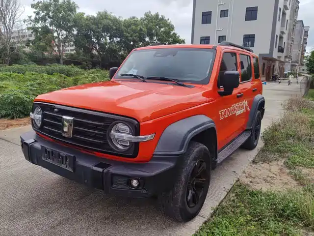 2022 TANK 300