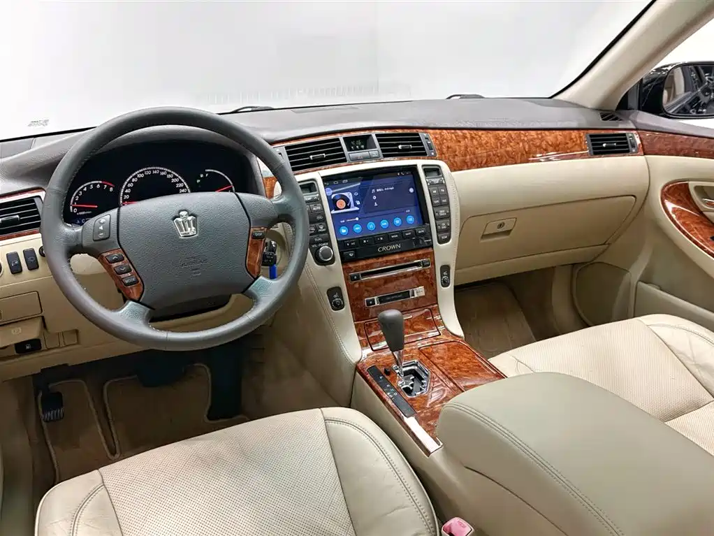 Toyota Crown 2009 2.5L Royal