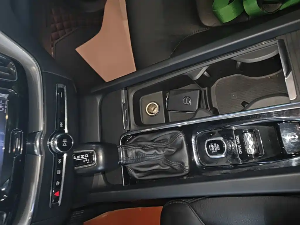 Volvo XC60 — миниатюра 14