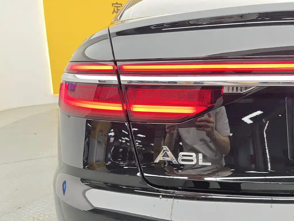 Audi A8 — миниатюра 9
