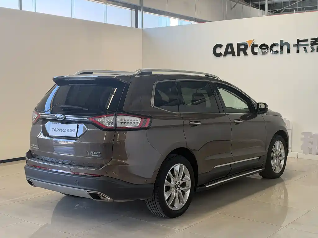Ford Edge — миниатюра 7