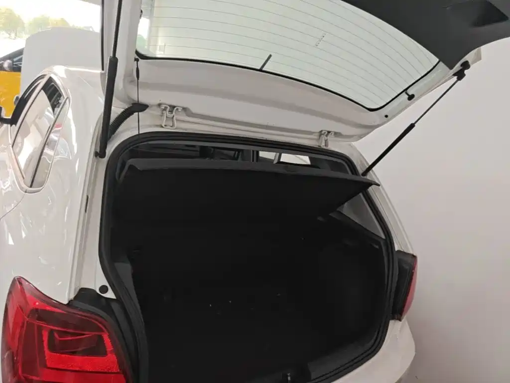 Volkswagen Polo — миниатюра 17
