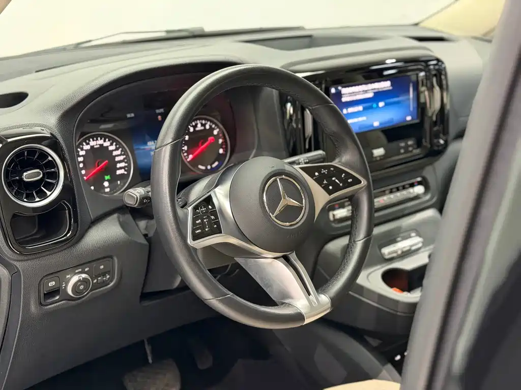 Mercedes-Benz Vito — миниатюра 10